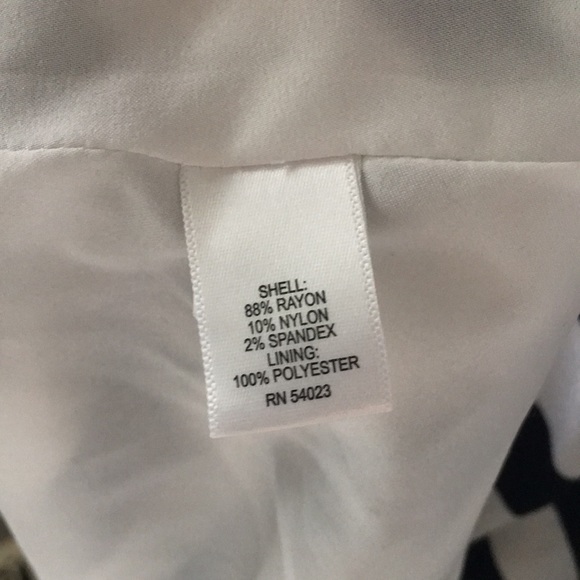 Navy/white striped dress by Banana Republic size 4 - Picture 4 of 4